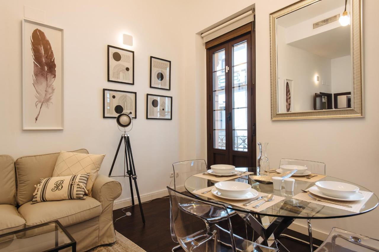 Apartamento Puerta Real - Free Parking Seville Ngoại thất bức ảnh