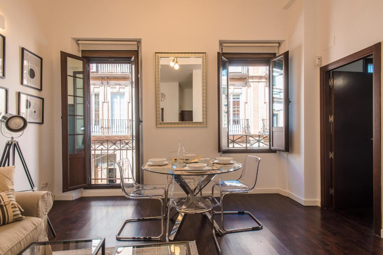 Apartamento Puerta Real - Free Parking Seville Ngoại thất bức ảnh