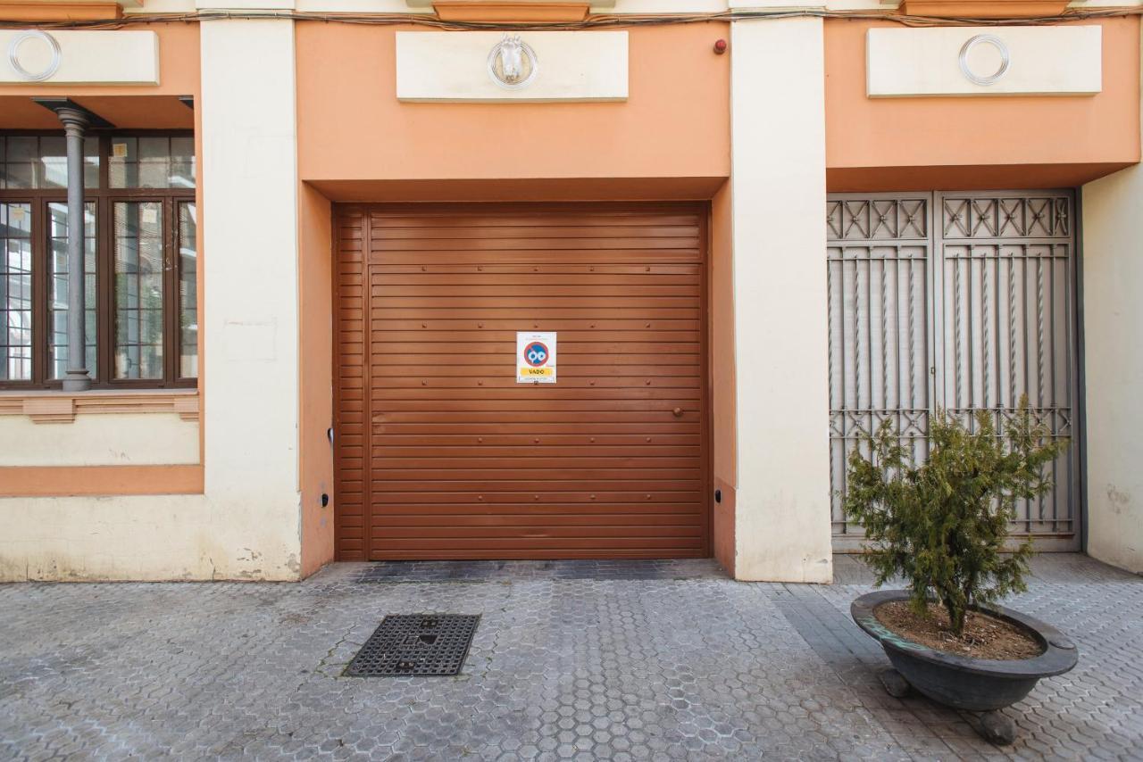 Apartamento Puerta Real - Free Parking Seville Ngoại thất bức ảnh