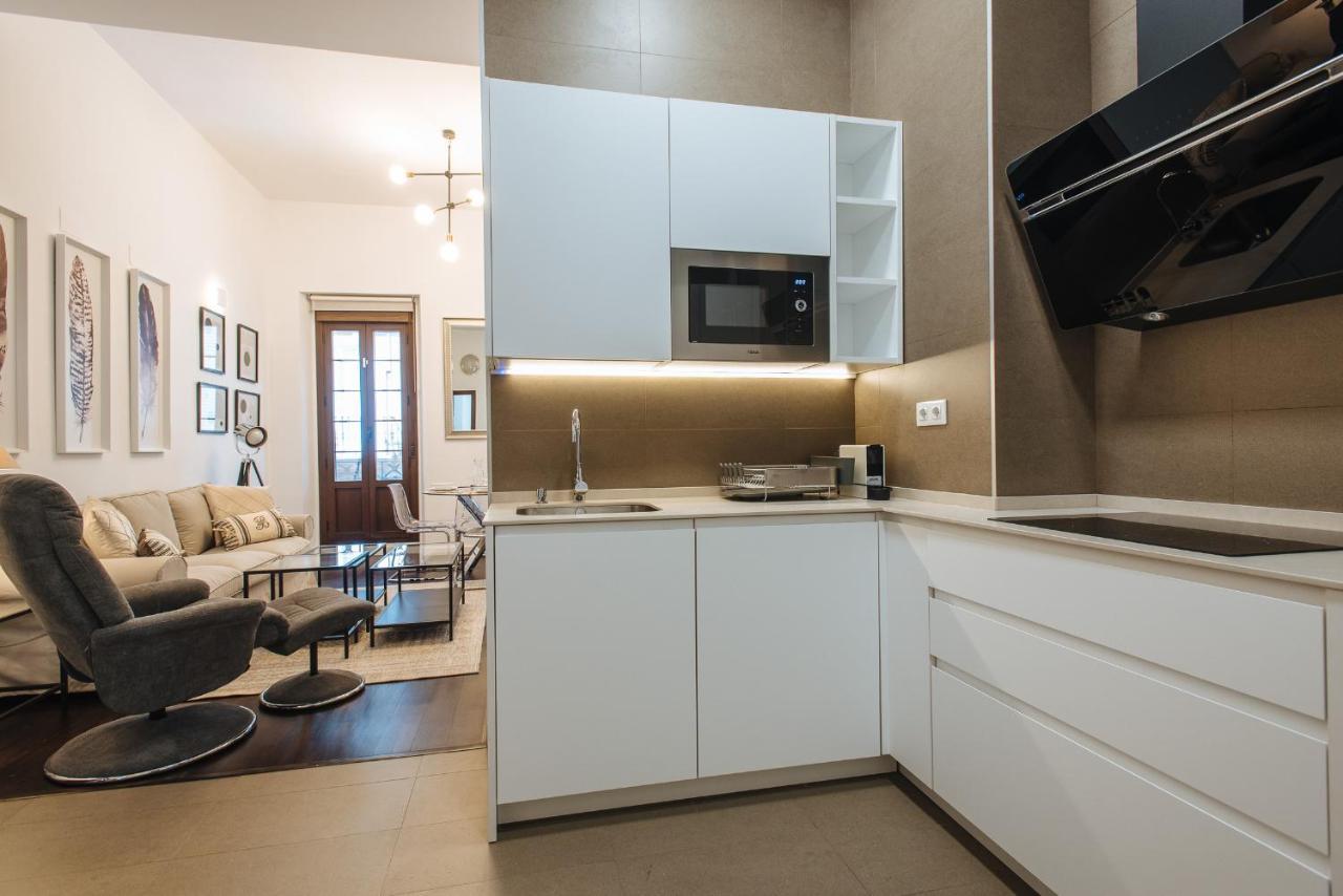 Apartamento Puerta Real - Free Parking Seville Ngoại thất bức ảnh