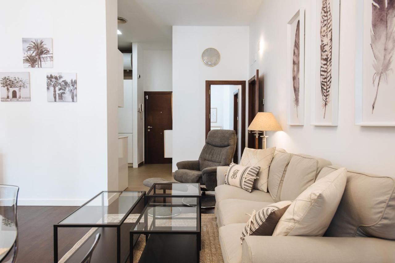 Apartamento Puerta Real - Free Parking Seville Ngoại thất bức ảnh