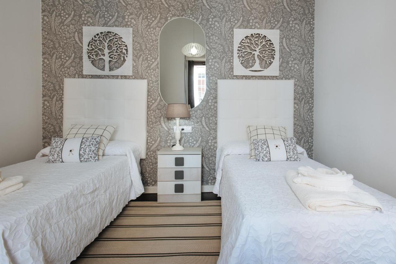 Apartamento Puerta Real - Free Parking Seville Ngoại thất bức ảnh