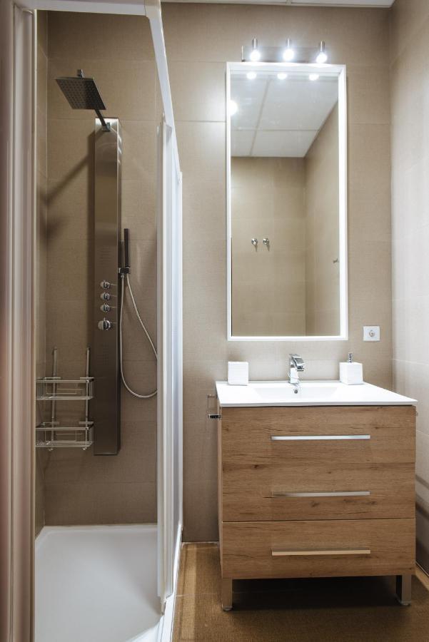 Apartamento Puerta Real - Free Parking Seville Ngoại thất bức ảnh