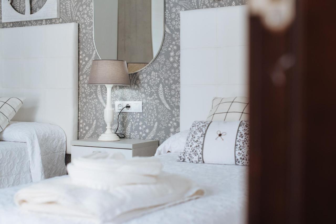 Apartamento Puerta Real - Free Parking Seville Ngoại thất bức ảnh