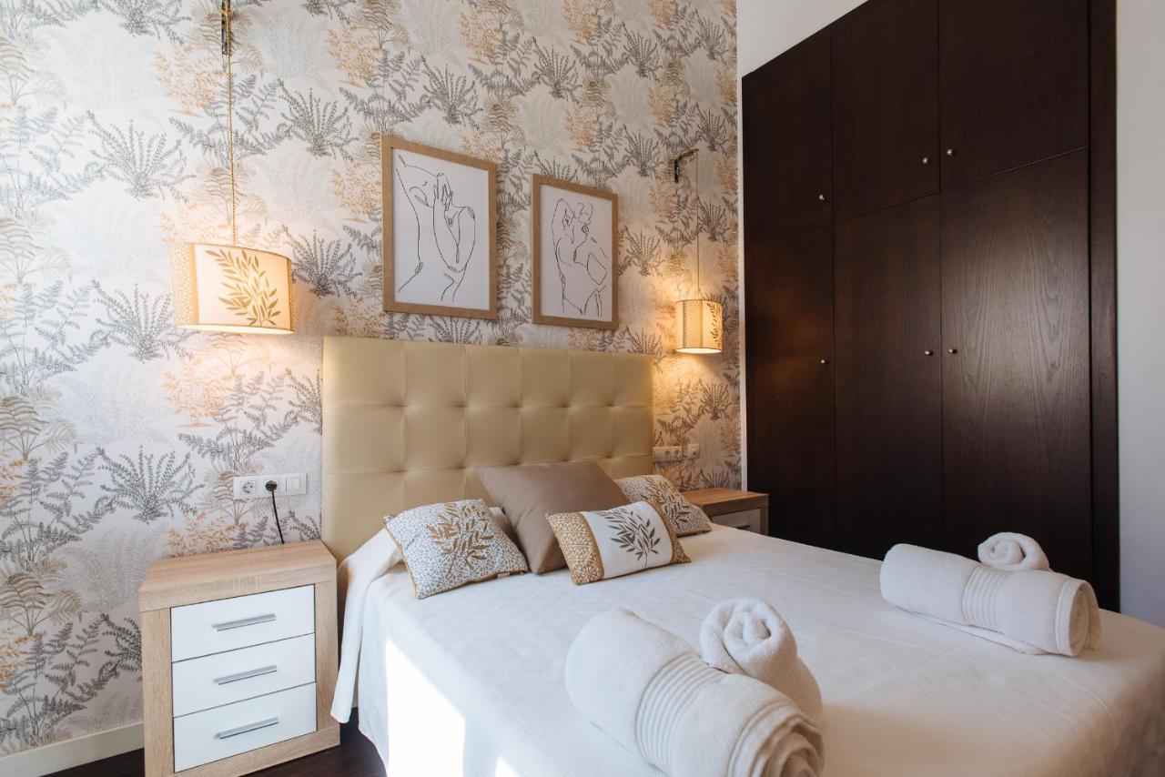 Apartamento Puerta Real - Free Parking Seville Ngoại thất bức ảnh