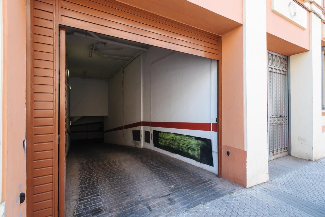 Apartamento Puerta Real - Free Parking Seville Ngoại thất bức ảnh